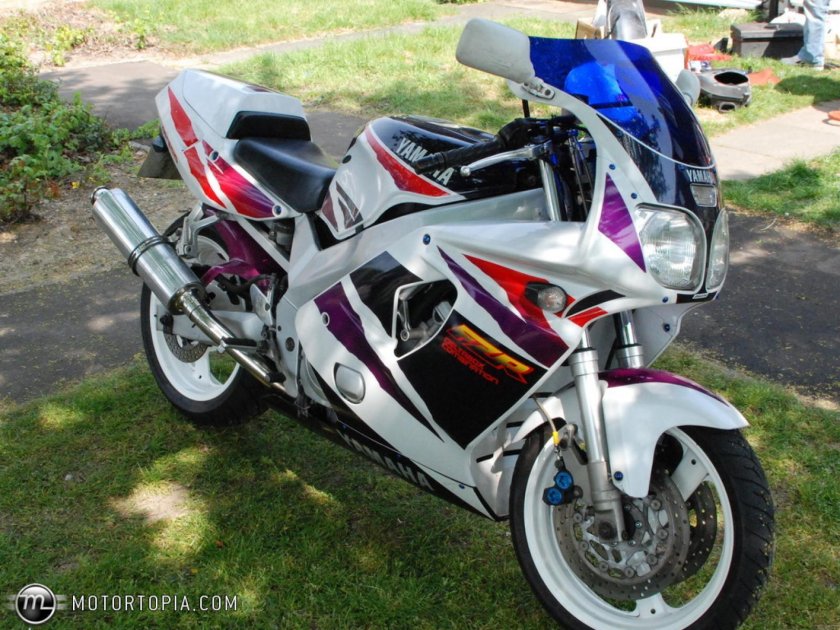 Yamaha fzr600r