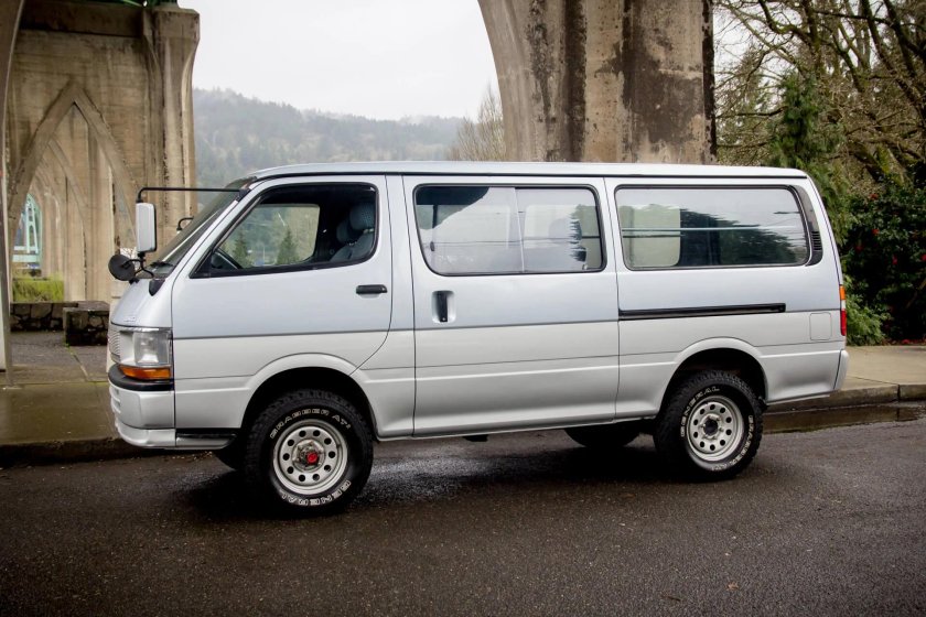 Toyota Hiace 1990