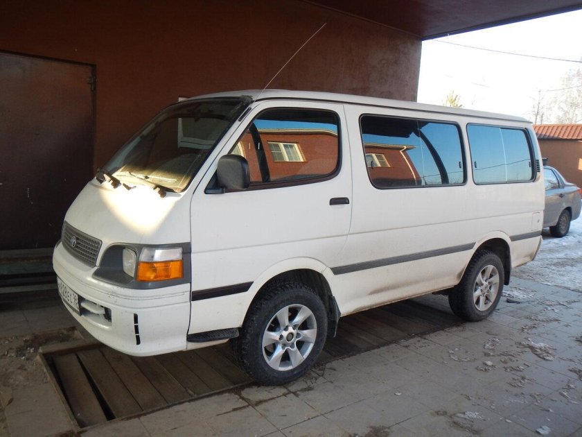 Toyota Hiace h100