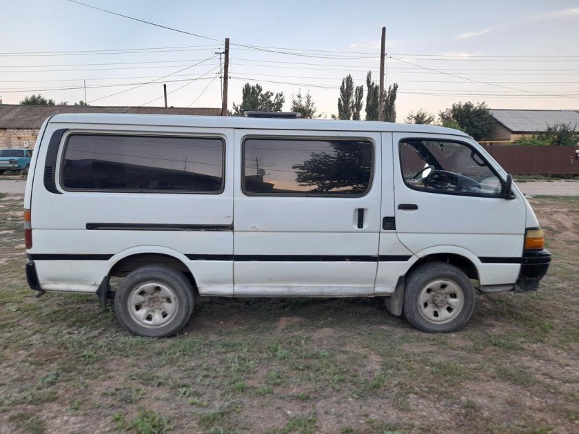 Тойота хайс h 100