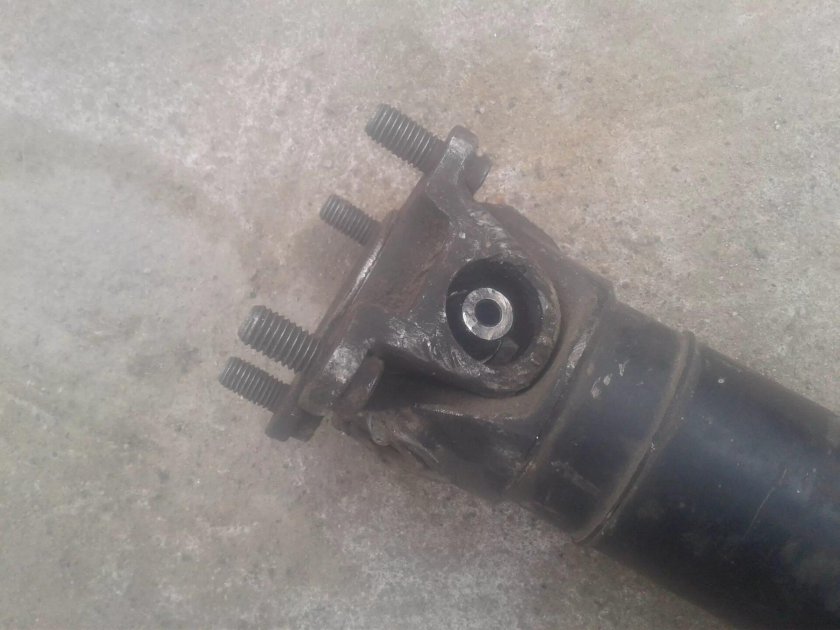 Кардан БМВ е34