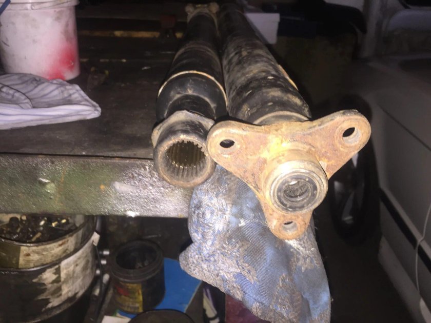 Карданный вал BMW e34