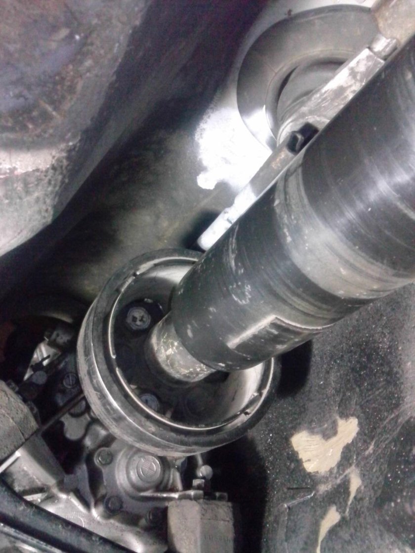 Карданный вал BMW e34