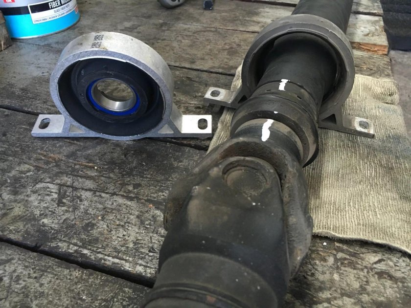 Подвесной подшипник BMW e60