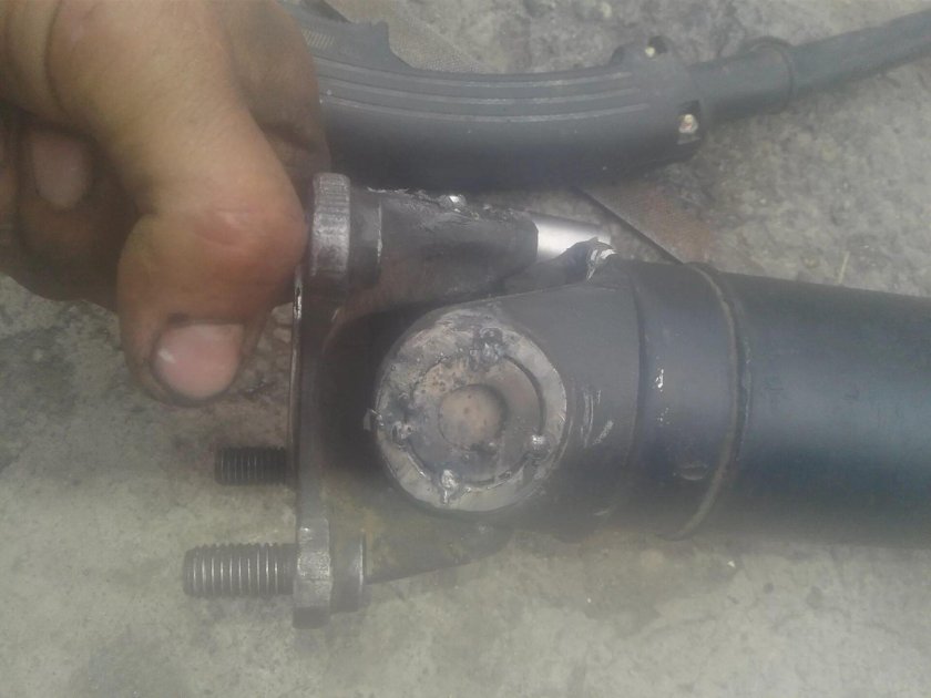 Крестовина кардана е36