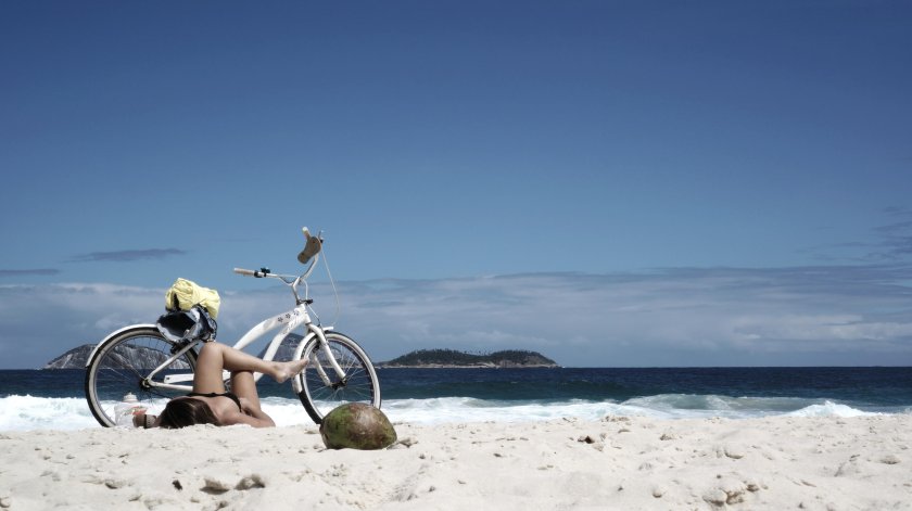 Обои на телефон туристический велосипед