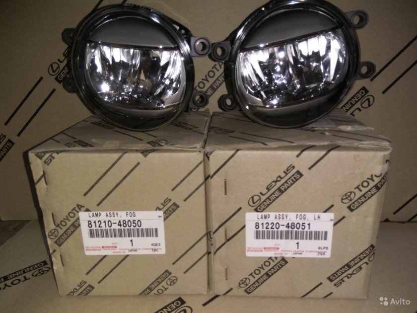 Противотуманные фары Тойота Камри 55