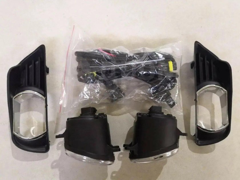 Противотуманные фары Камри 40