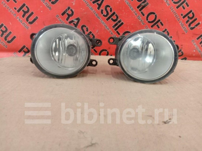 Противотуманные фары Toyota Aqua