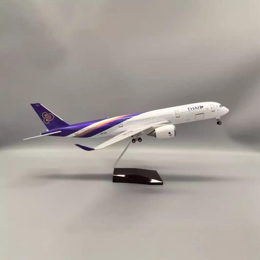 Модель самолета boeing 787