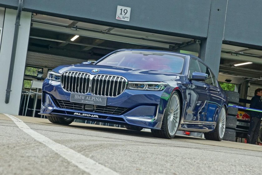 BMW Alpina b7 2021