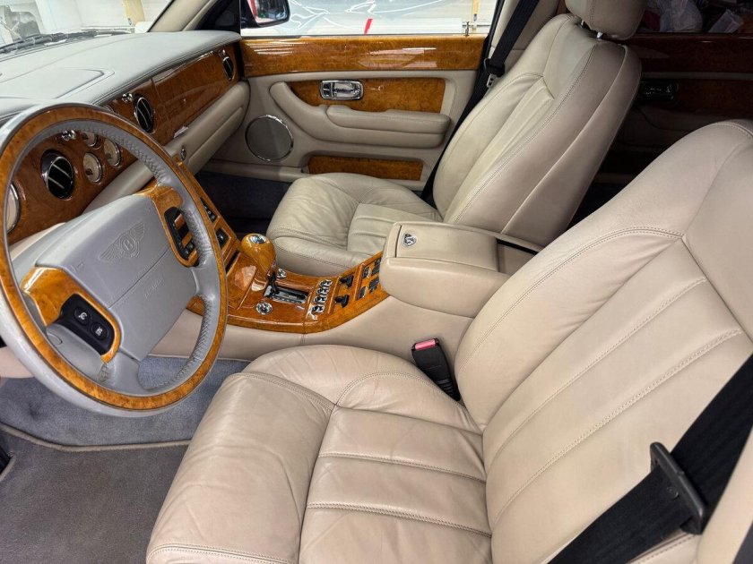 Bentley state limousine