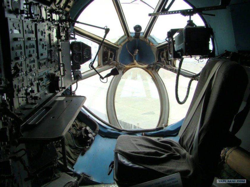 Кабина штурмана АН-22
