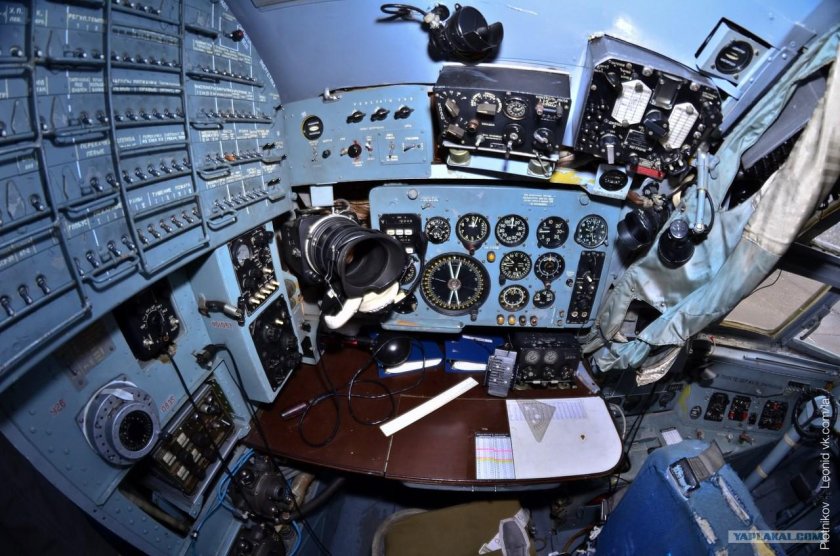 Ил 20 кабина