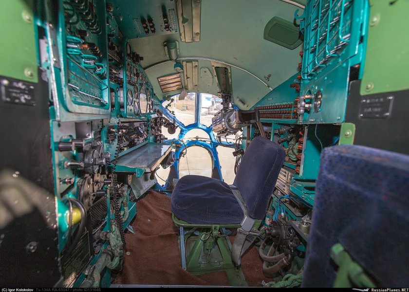 Ту 134 кабина