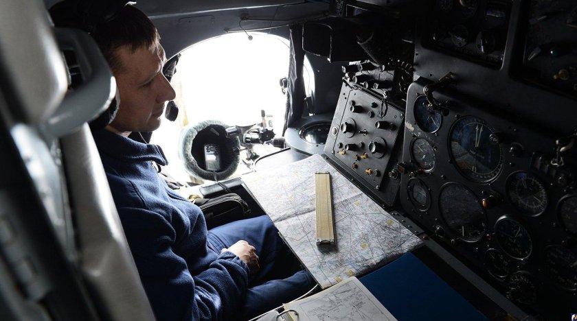 АН 26 кабина