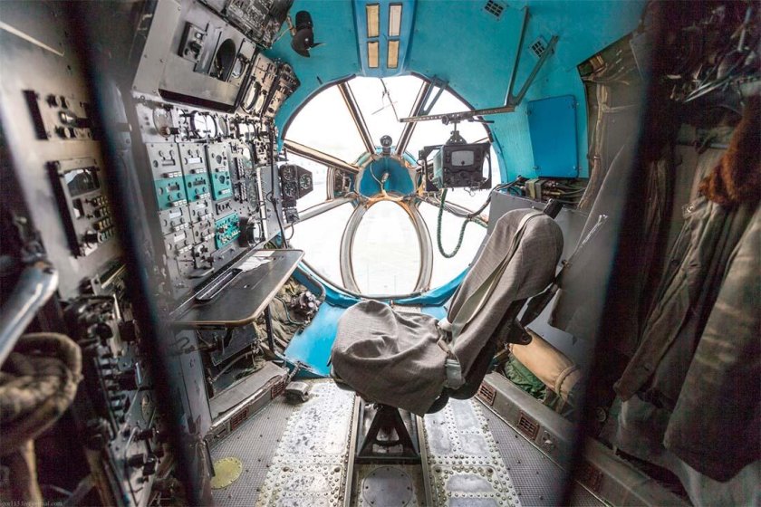 АН 22 кабина