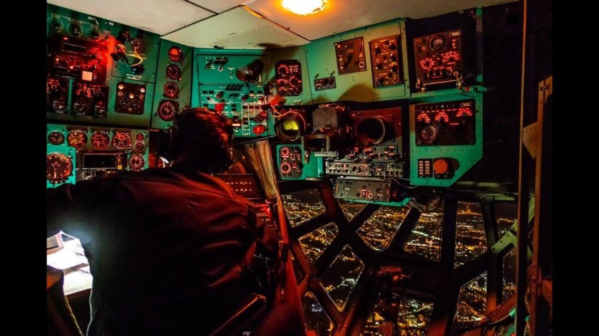 Ил-76 кабина штурмана