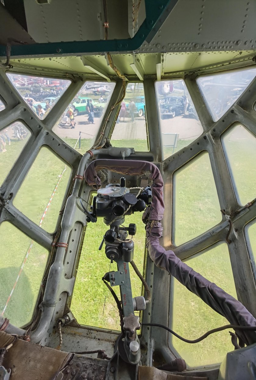 Ил-76 кабина штурмана