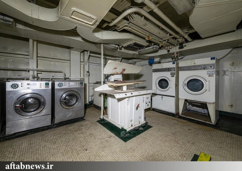 Военный корабль внутри