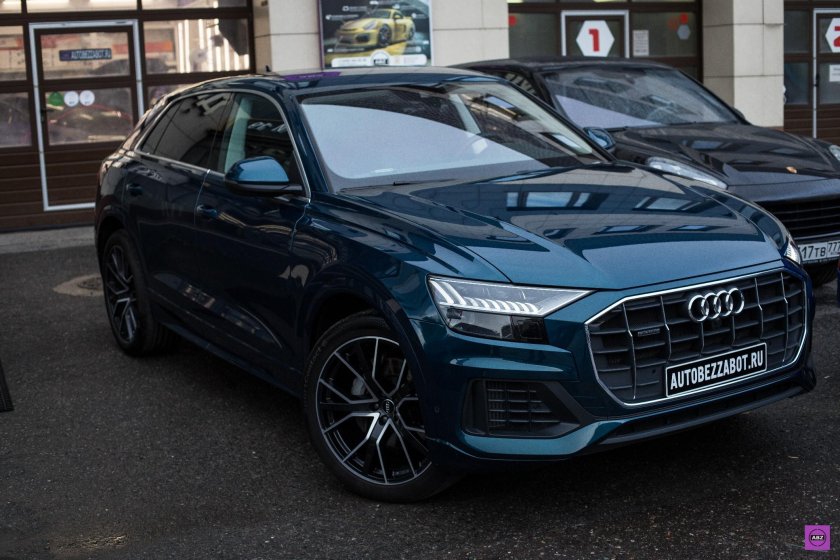 Ауди q8 синий
