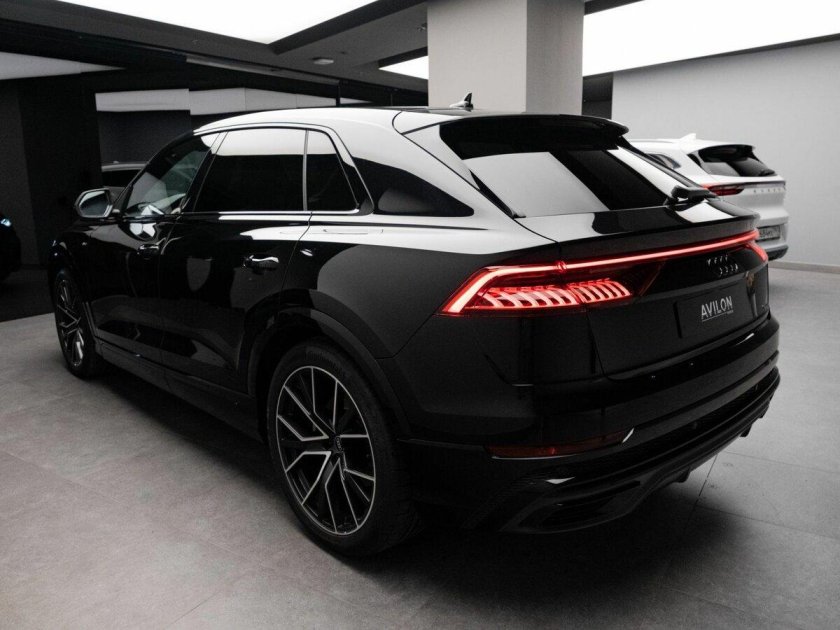Ауди q 8 черная