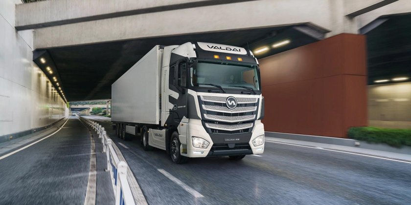 Валдай 45 тягач