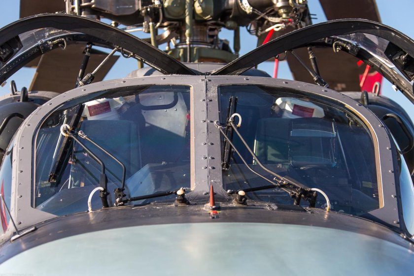 Вертолёт Аллигатор ка-52 кабина