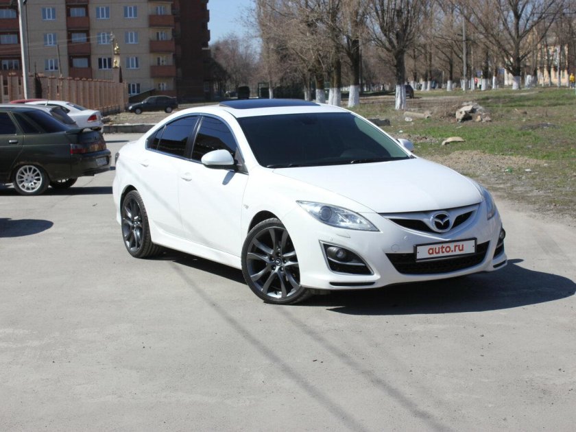 Mazda 6 GH белая