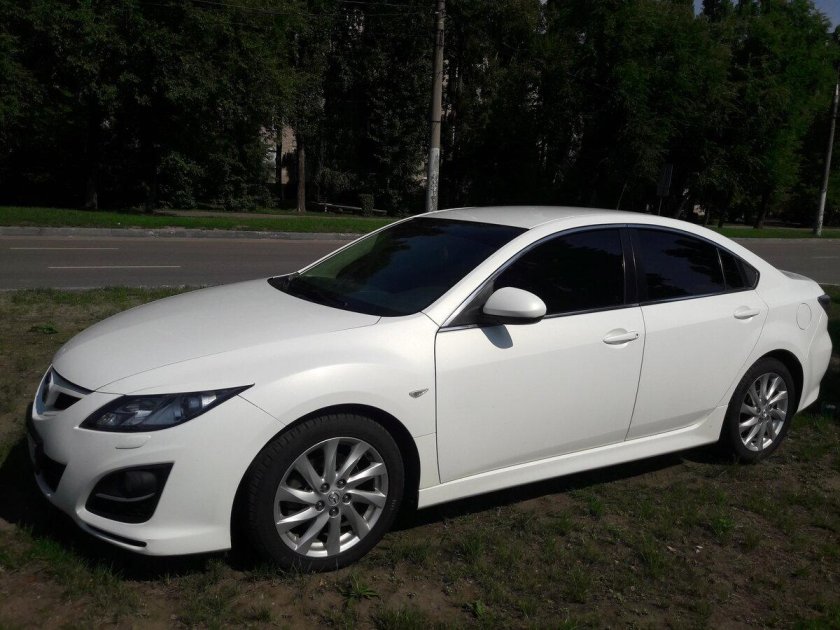 Мазда 6 GH белая