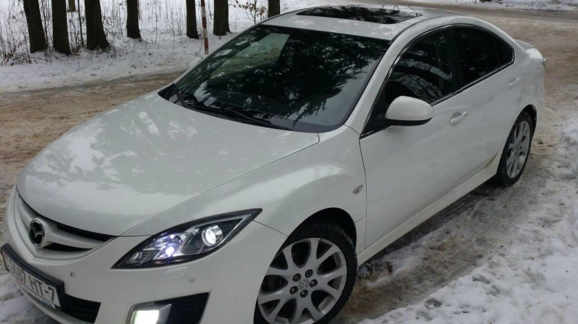 Mazda 6 белая