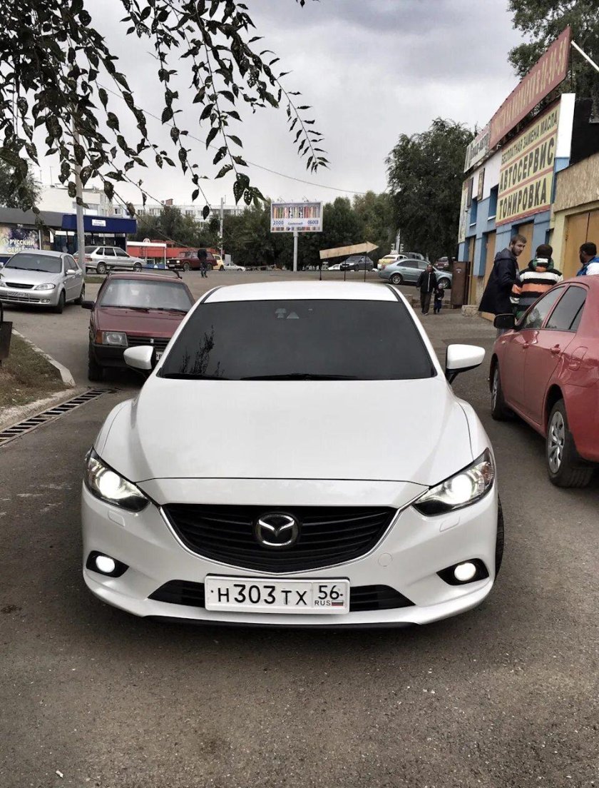 Мазда 6 белая