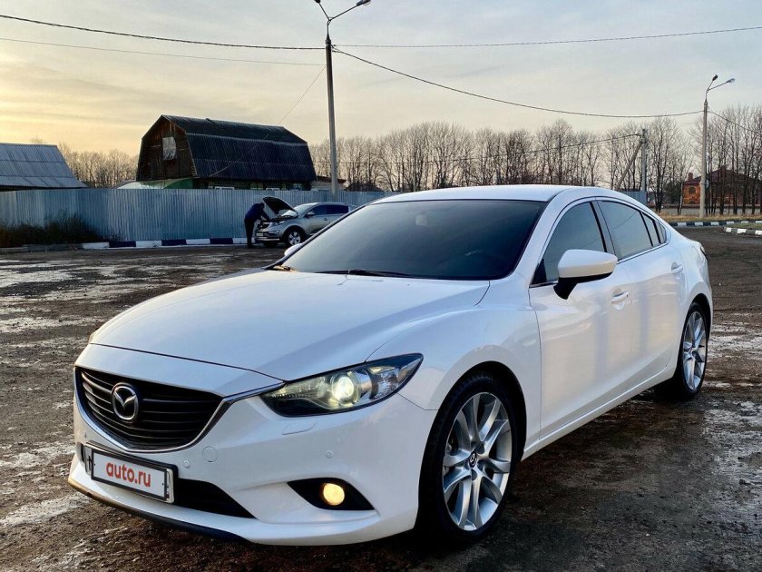 Mazda 6 белая