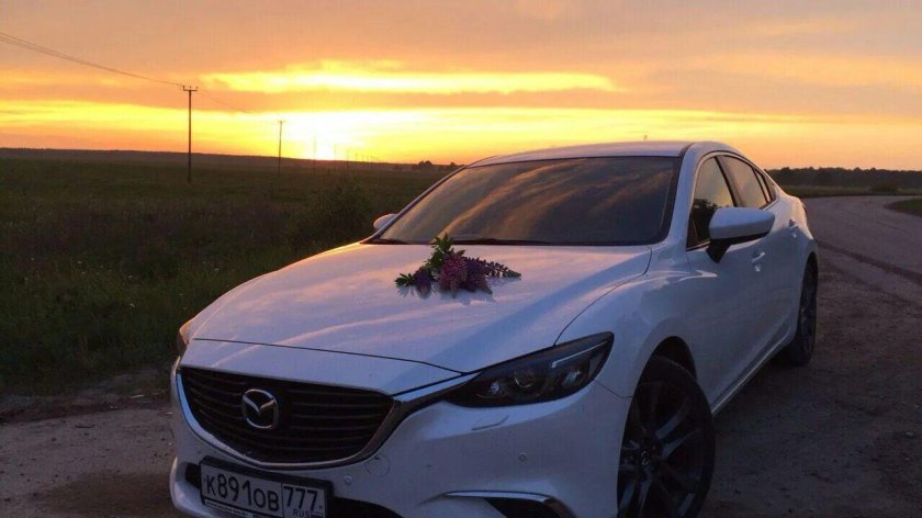 Mazda 6 белая