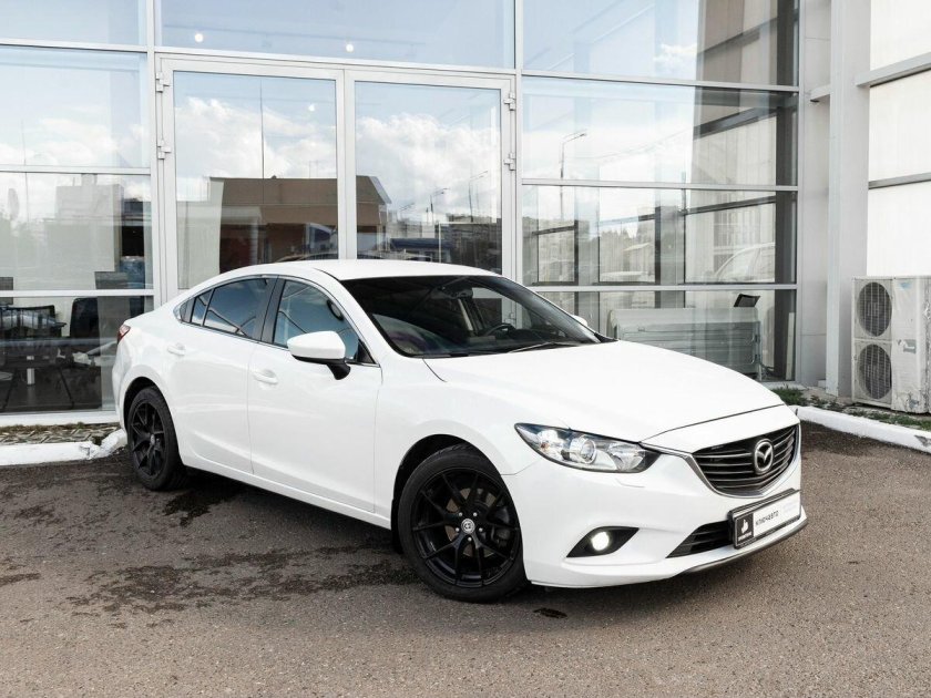 Мазда 6 белая