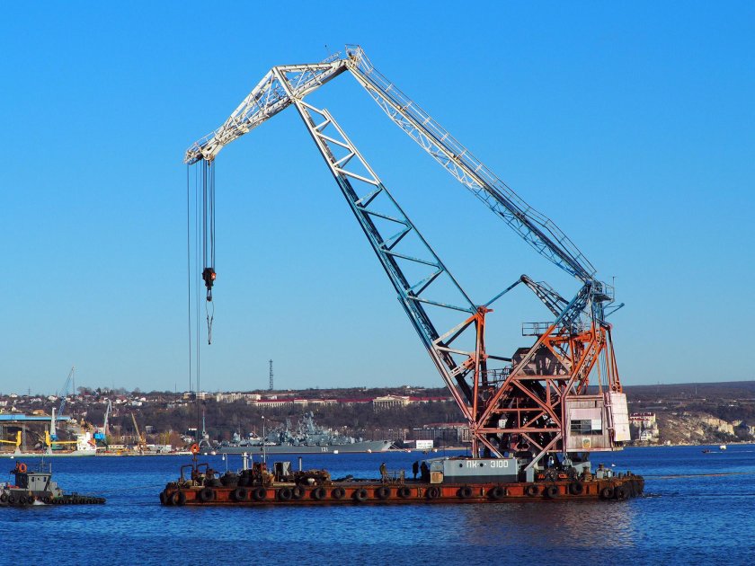 ПК 7500 плавкран