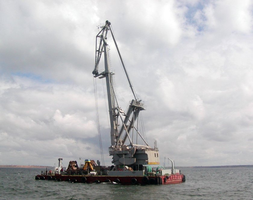 Титан 2 плавкран