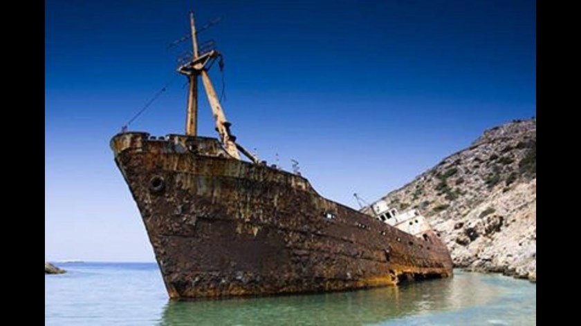 Коктебель заброшенный корабль