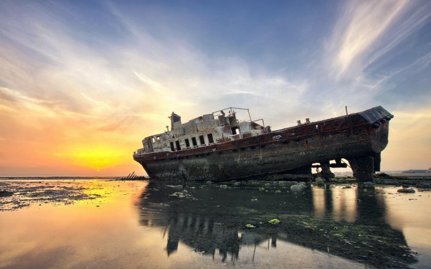 Бухта Витязь затонувшие корабли