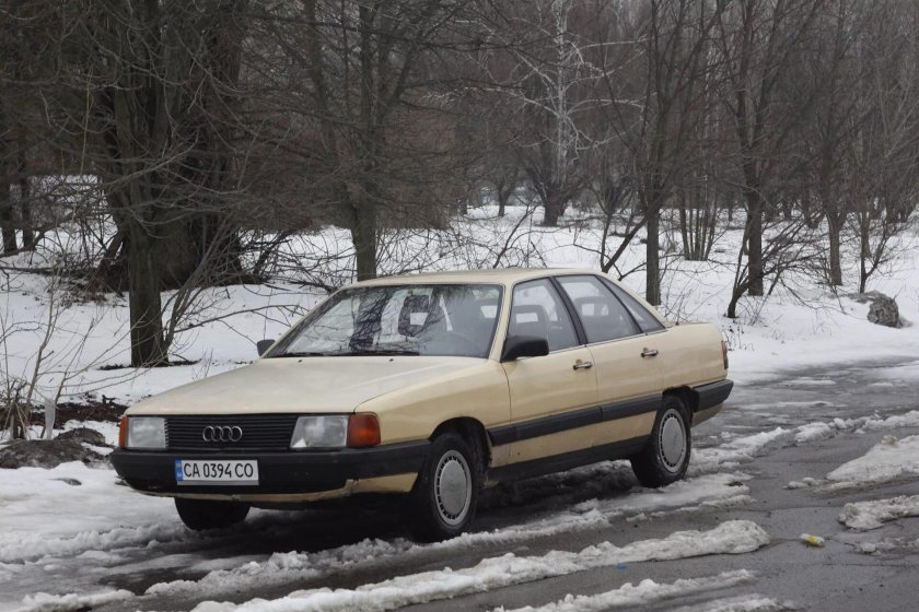 Audi 100 1984