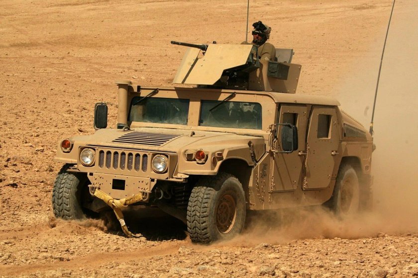 Хаммер HMMWV m1151