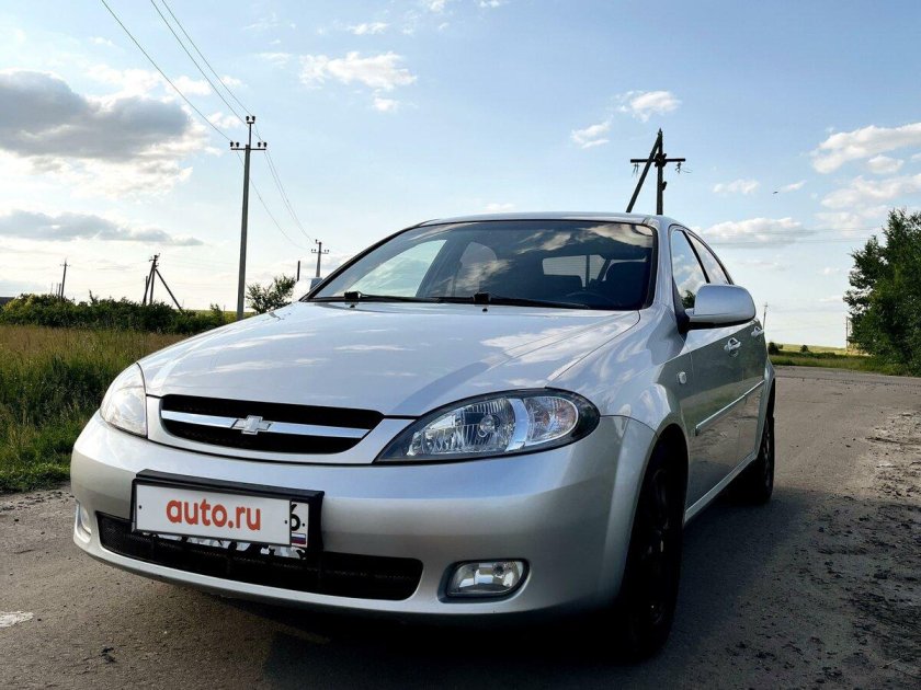 Лачетти серебристая