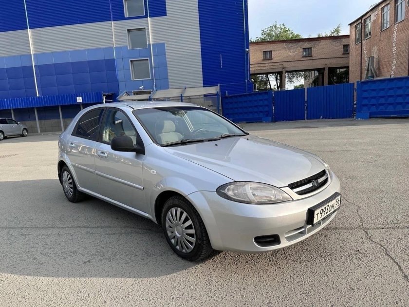 Шевроле Лачетти 2012 года