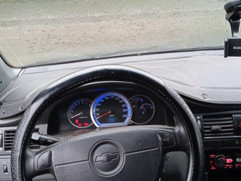 Накидка на торпеду Шкода Рапид 2021