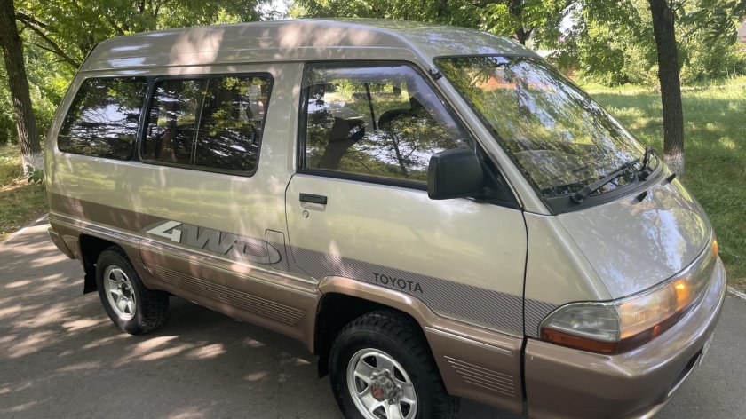 Тойота таун айс 1990 года