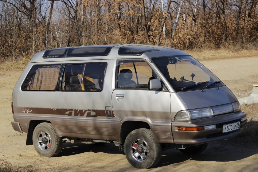 Toyota Master Ace Surf, 1986