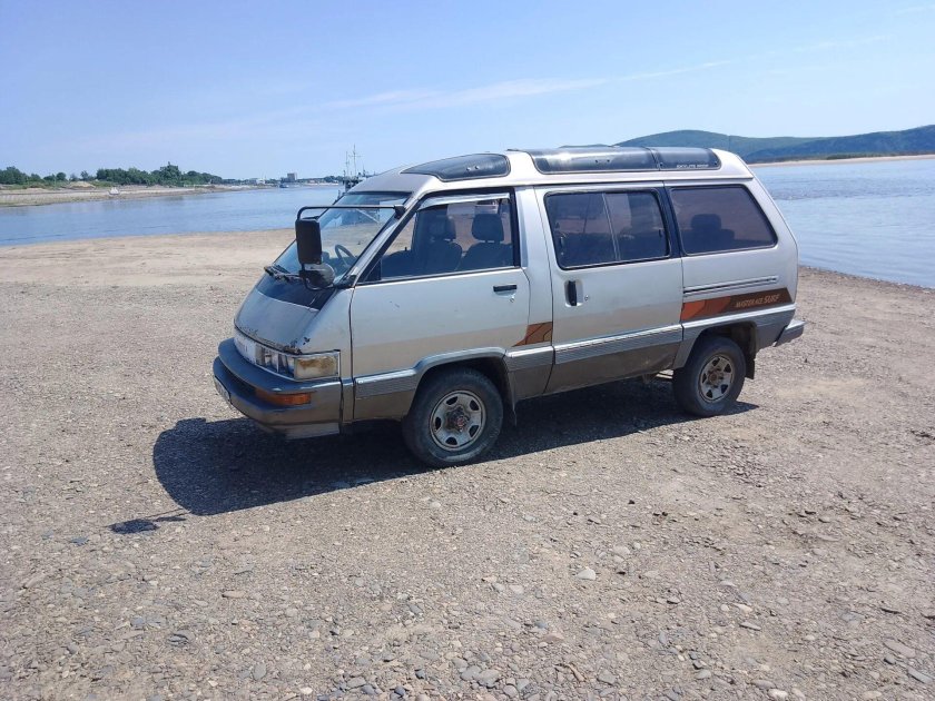 Toyota Master Ace Surf