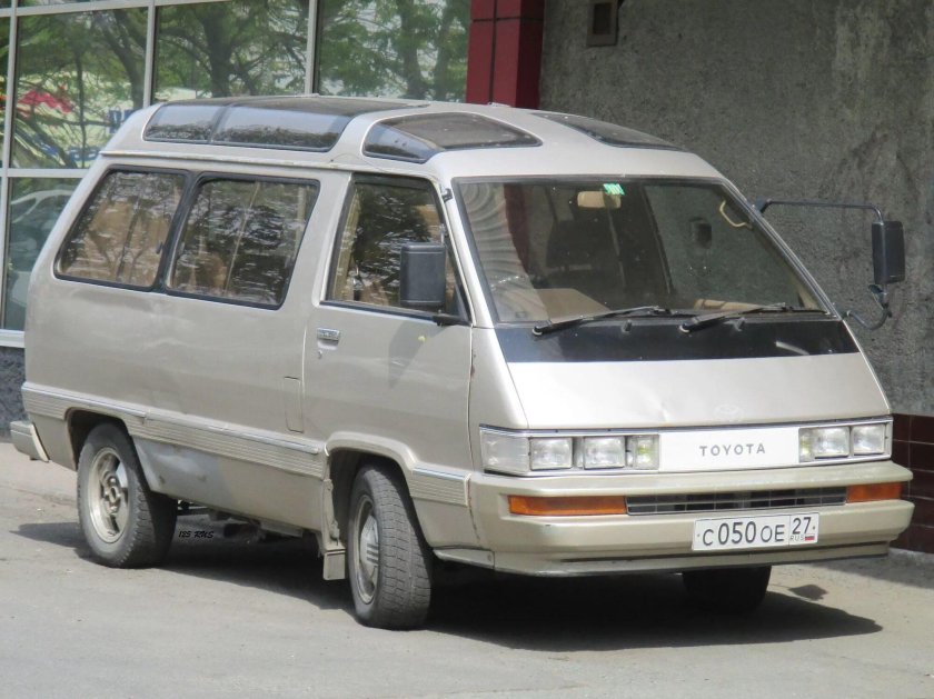 Тойота таун айс 1990