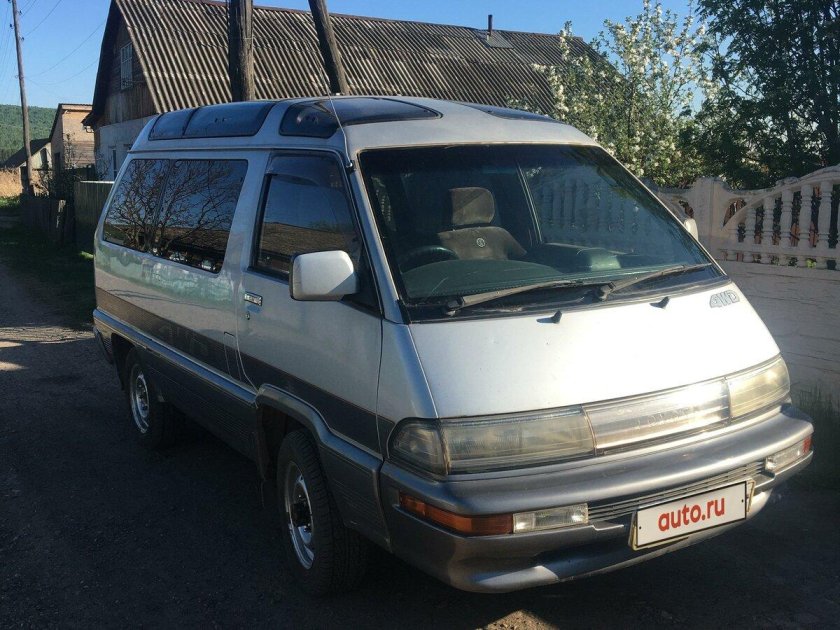 Toyota Master Ace Surf 1991