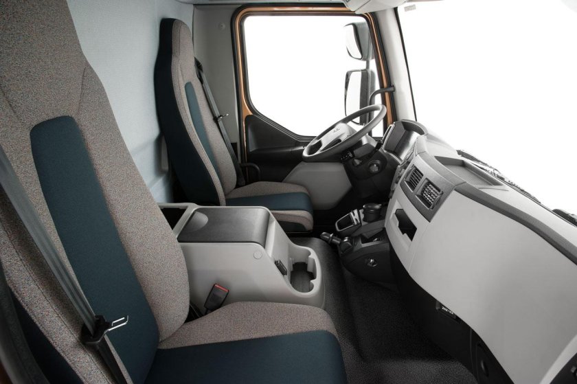 Вольво FL 210 кабина